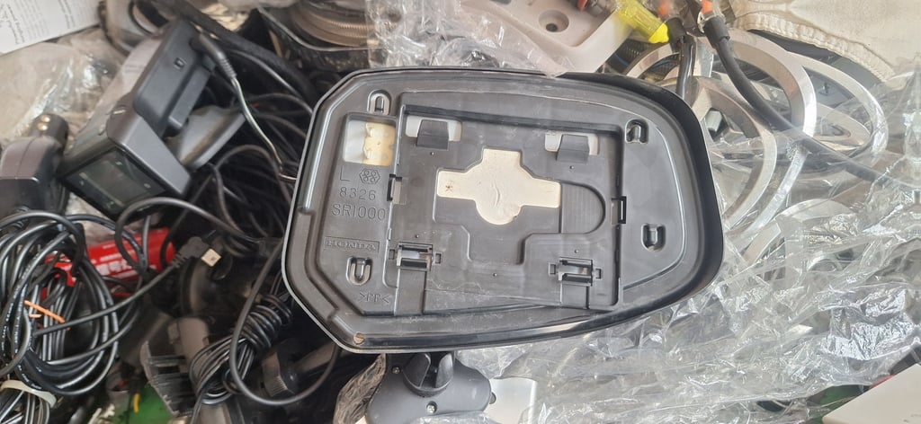 เลนส์กระจกมองข้าง HONDA FREED แท้ ข้างซ้าย