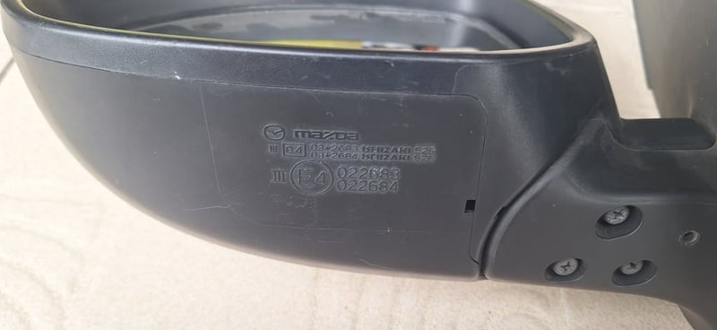 กระจกมองข้าง Mazda2 แท้ ข้างซ้าย โฉมแรก สีบอร์นเงิน