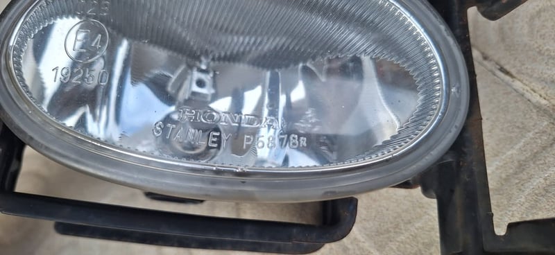 ไฟตัดหมอก Honda แท้ รุ่นเลนส์ใหญ่ ไฟตัดหมอก Honda แท้ รุ่นเลนส์ใหญ่