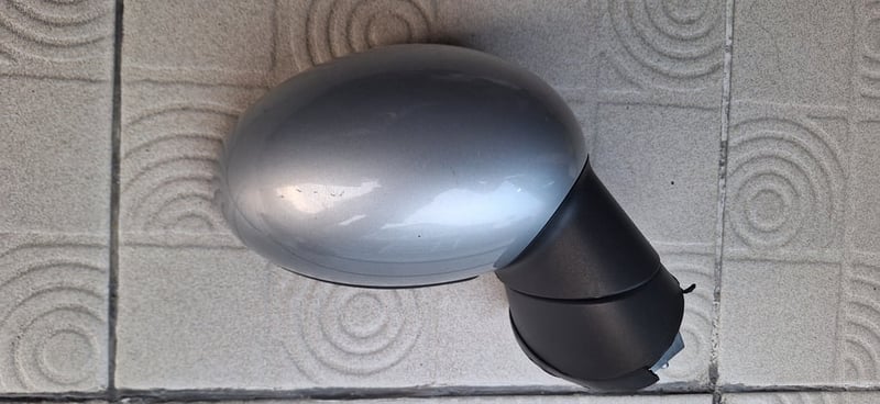 กระจกมองข้าง Mini R56 ข้างขวา สีบอร์น แท้ กระจกมองข้าง Mini R56 ข้างขวา สีบอร์น แท้