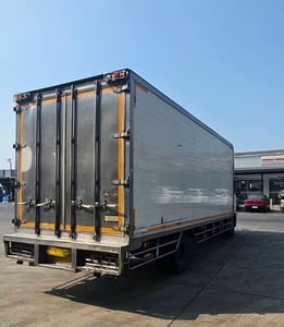 ขาย6ล้อก้องเย็น