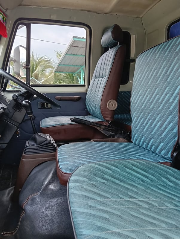 ขายรถ 6ล้อดั๊มพ์เกษตร ISUZU ROCKY FTR (รถห้างค่ะ))