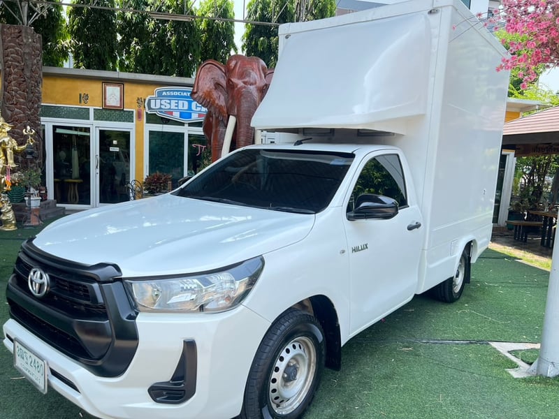 Toyota Hilux Revo 2.4 Entry ปี 2021 Toyota Hilux Revo 2.4 Entry ปี 2021