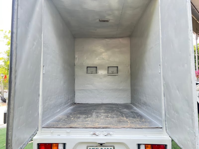 Toyota Hilux Revo 2.4 Entry ปี 2021 Toyota Hilux Revo 2.4 Entry ปี 2021