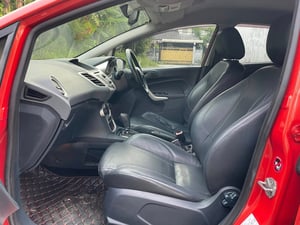 FORD เฟียตต้า รุ่นท๊อปสุด สปอร์ต อัลทิเมต ปี 2012 