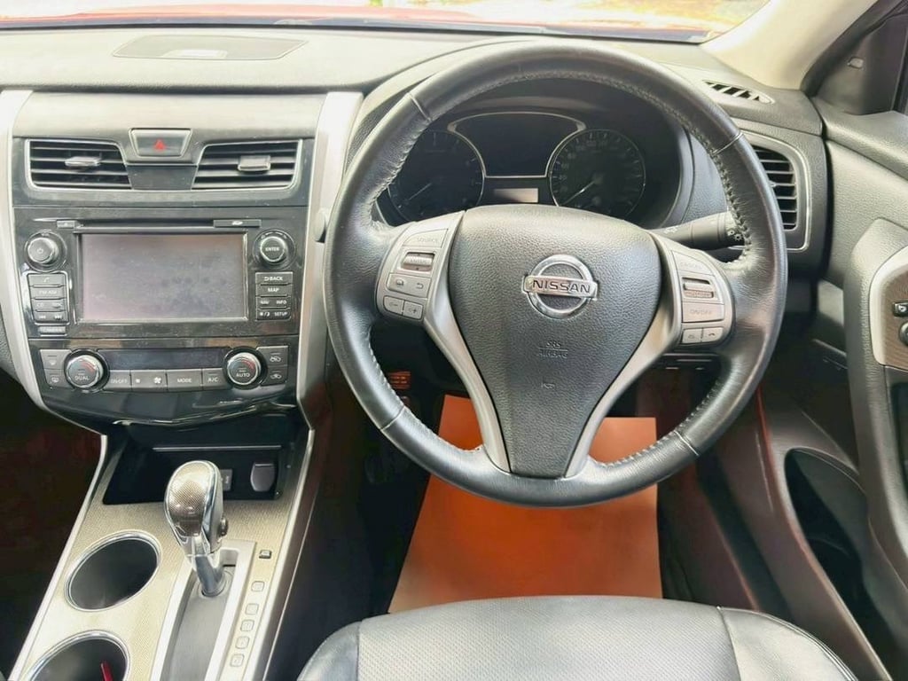 Nissan Teana 2.5 XV Sedan 