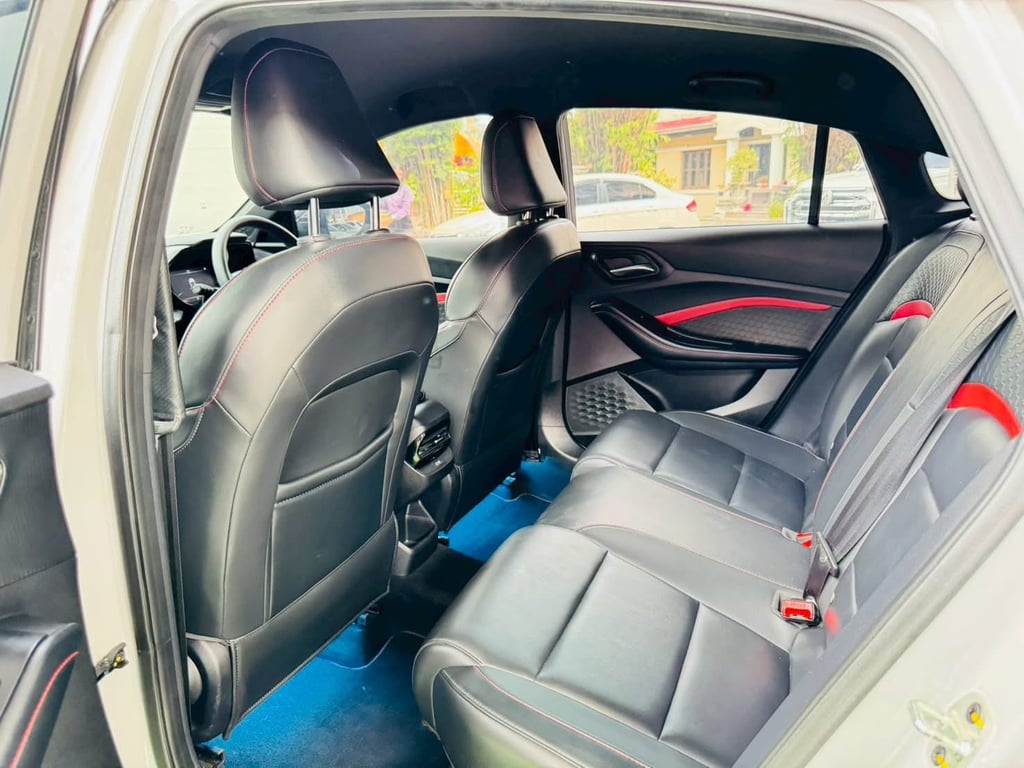 MG5 1.5 10th Anniversary Special Edition MG5 1.5 10th Anniversary Special Edition