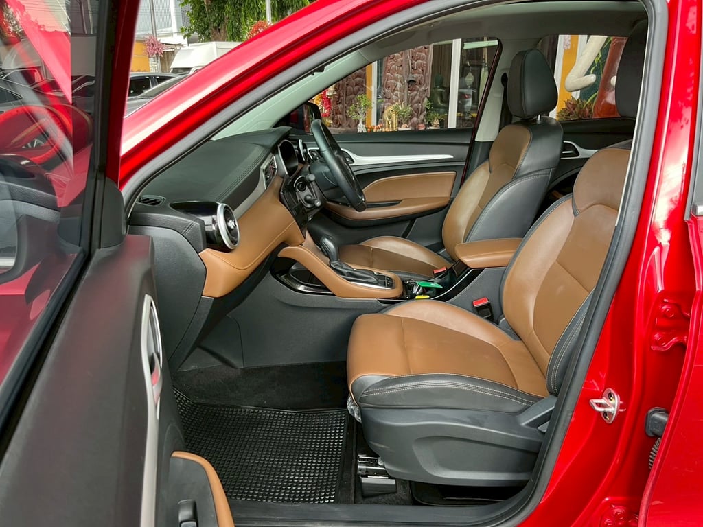 MG ZS 1.5 V ปี 2024 SUV 