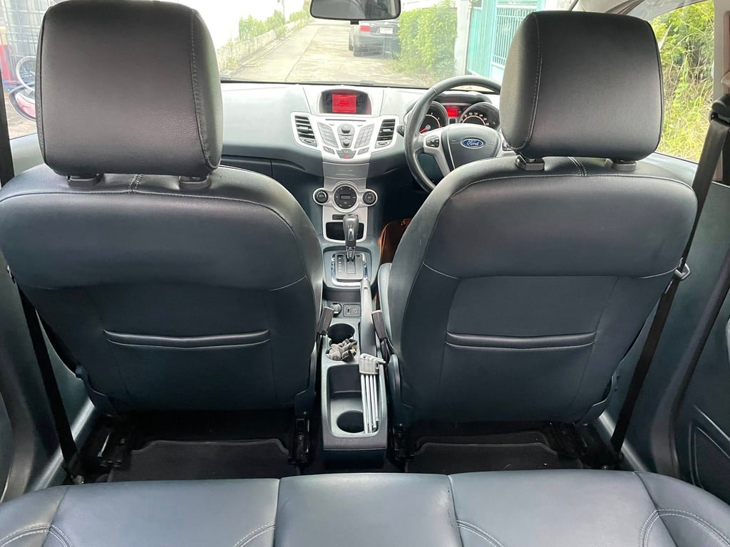 FORD เฟียตต้า รุ่นท๊อปสุด สปอร์ต อัลทิเมต ปี 2012 FORD เฟียตต้า รุ่นท๊อปสุด สปอร์ต อัลทิเมต ปี 2012