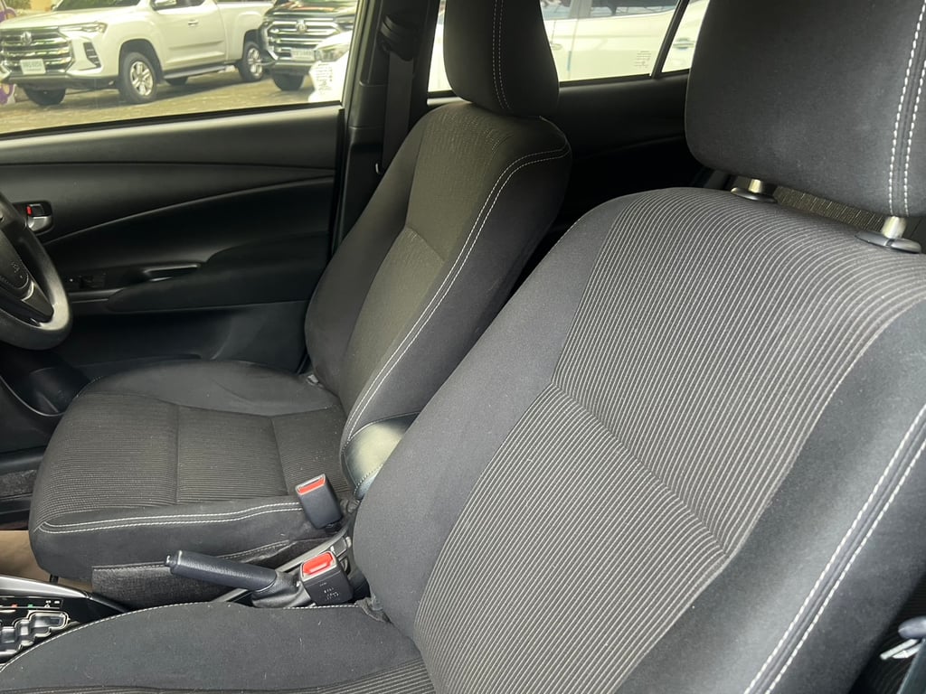 #Toyota YARIS 1.2 Sport 