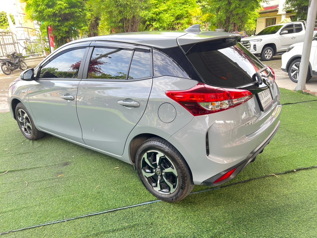 #Toyota YARIS 1.2 Sport 