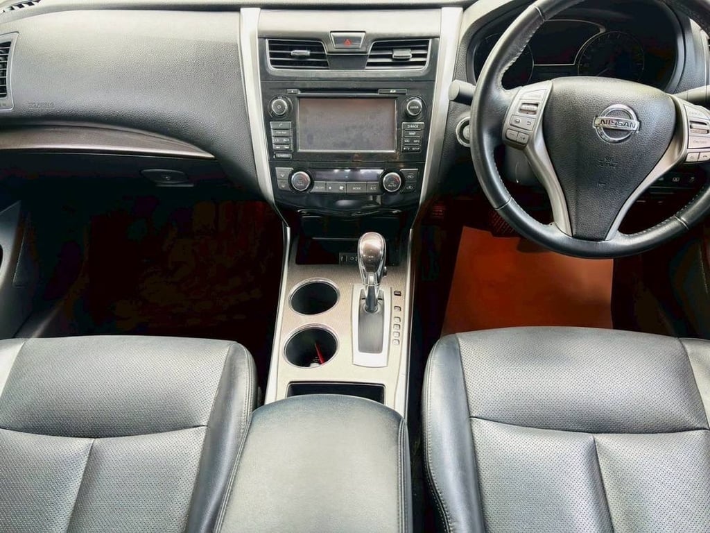 Nissan Teana 2.5 XV Sedan 