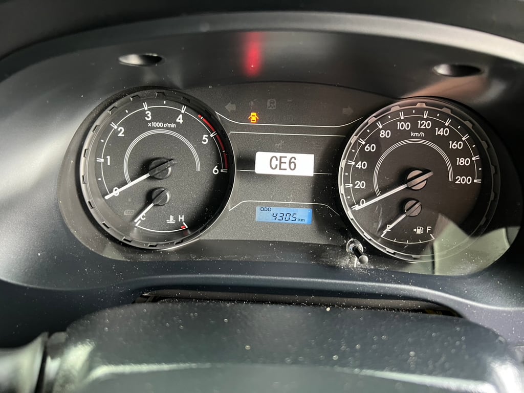  Toyota Hilux Revo 2.8 SINGLE Entry