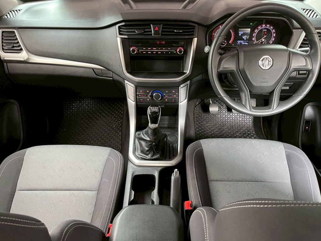 🚘 MG EXTENDER CAB 2.0 C MT ปี 2024
