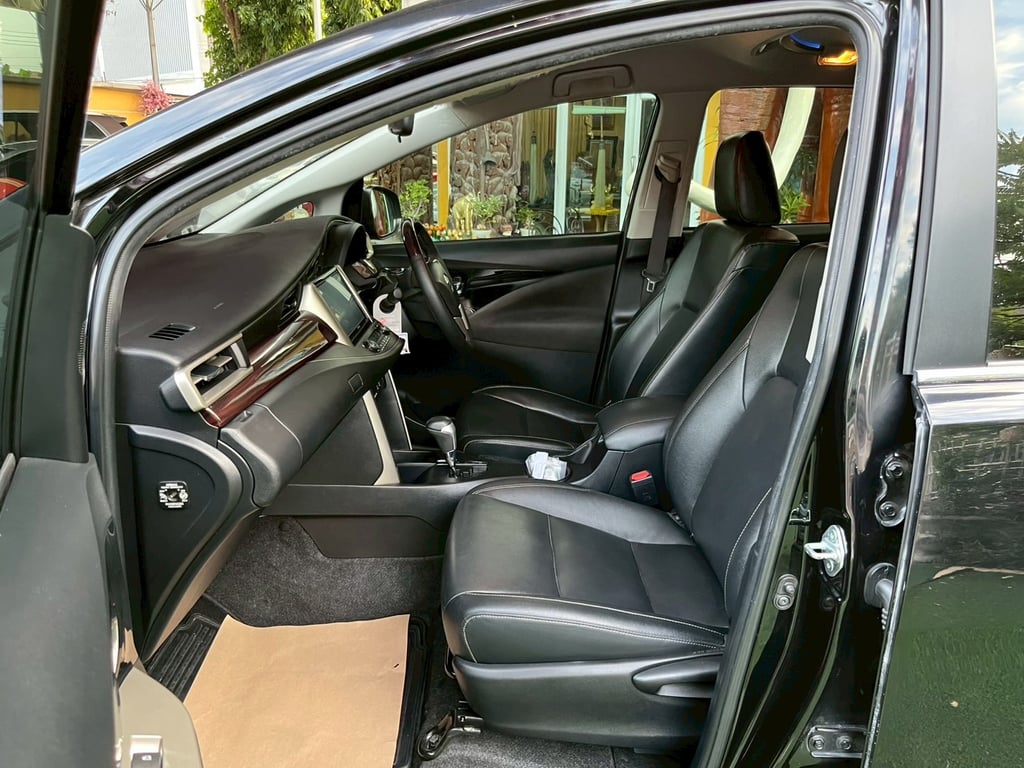 🚘 TOYOTA INNOVA CRYSTA 2.8 PREMIUM AUTO ปี 2022