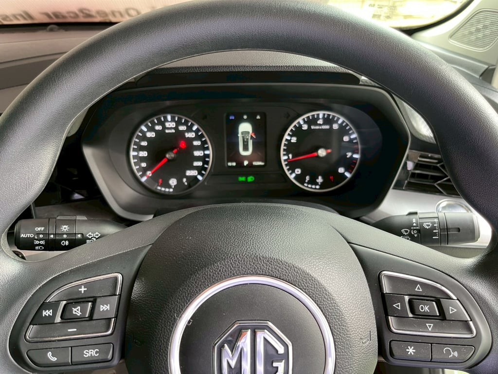 🚗 MG 5 1.5 D AUTO ปี 2023