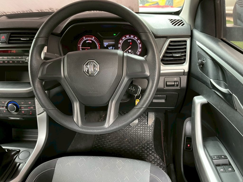🚘 MG EXTENDER CAB 2.0 C MT ปี 2024