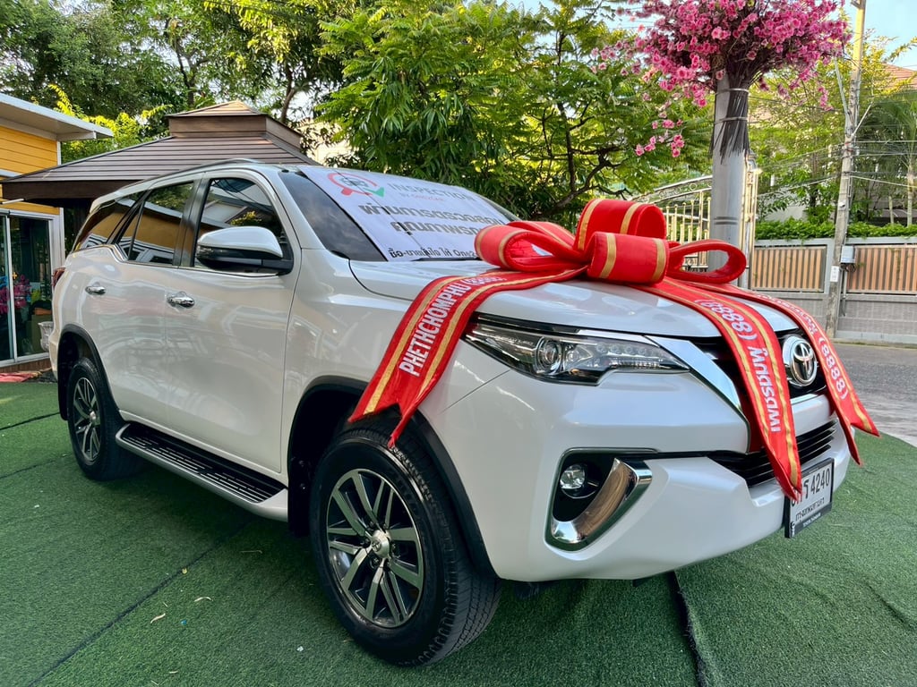 👑 TOYOTA FORTUNER 2.4 V AUTO! ปี 2019! 👑 👑 TOYOTA FORTUNER 2.4 V AUTO! ปี 2019! 👑