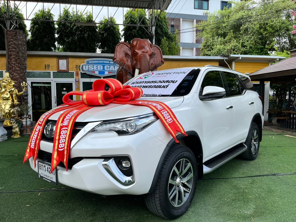 👑 TOYOTA FORTUNER 2.4 V AUTO! ปี 2019! 👑 👑 TOYOTA FORTUNER 2.4 V AUTO! ปี 2019! 👑
