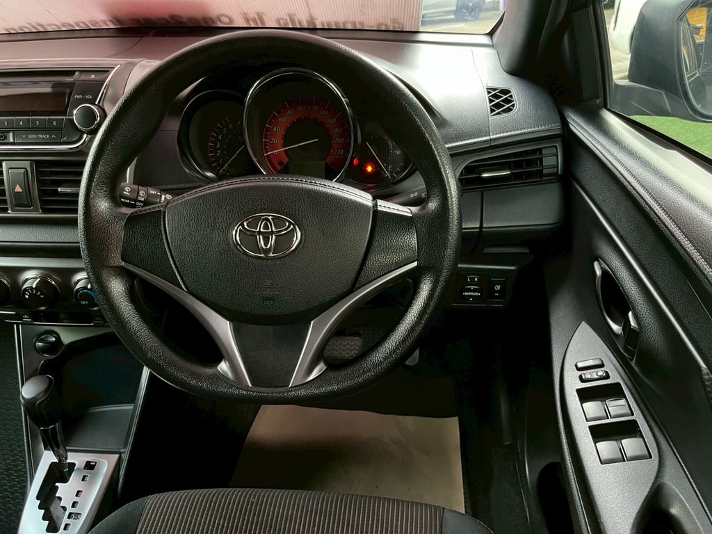 🚗 TOYOTA YARIS 1.2 E 5 ประตู AUTO! ปี 2014! 🚗 🚗 TOYOTA YARIS 1.2 E 5 ประตู AUTO! ปี 2014! 🚗