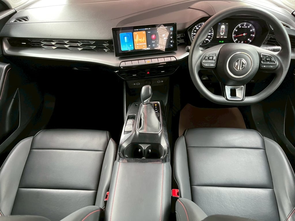 🚗 MG 5 1.5 D AUTO ปี 2023