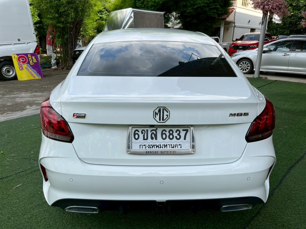 🚗 MG 5 1.5 D AUTO ปี 2024