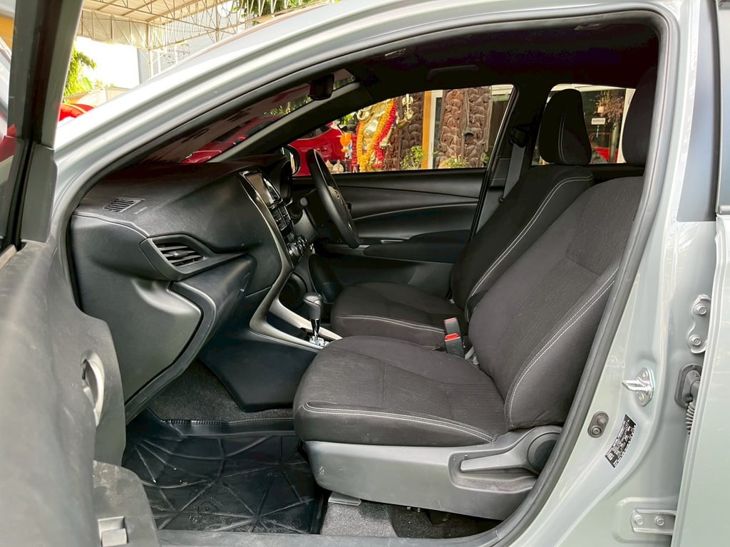 🔥 ฟรีดาวน์  ออกรถ 0 บาท TOYOTA YARIS 1.2 SPORT AUTO ปี 2024