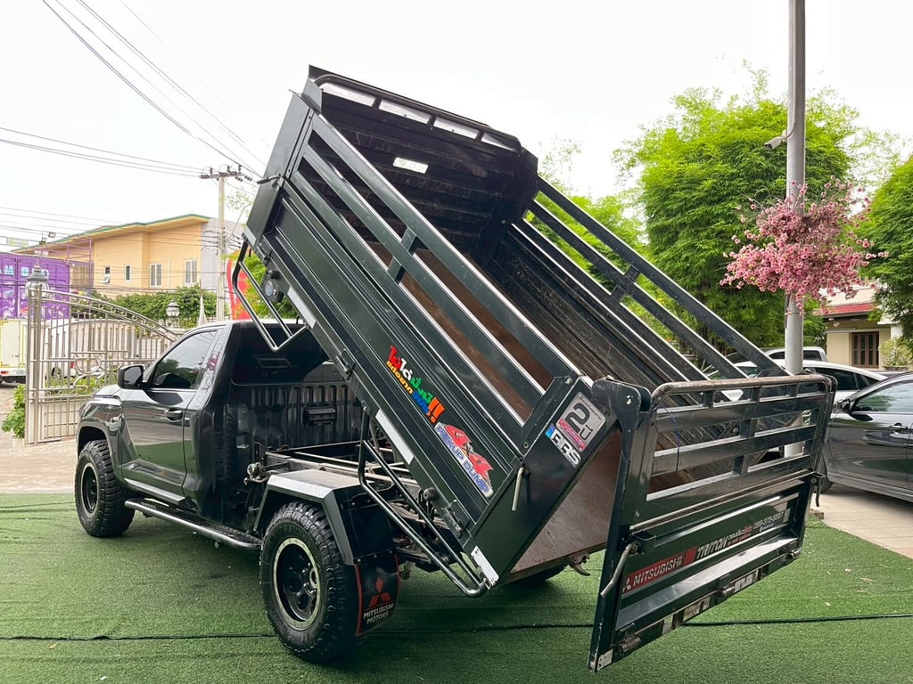 MITSUBISHI NEW TRITON SINGLECAB 2.4 PRO 4x4 ยกดัมพ์  MT ปี 2025