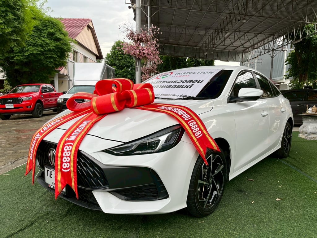 🚘 MG 5 TOP 1.5 X SUNROOF AUTO 2024