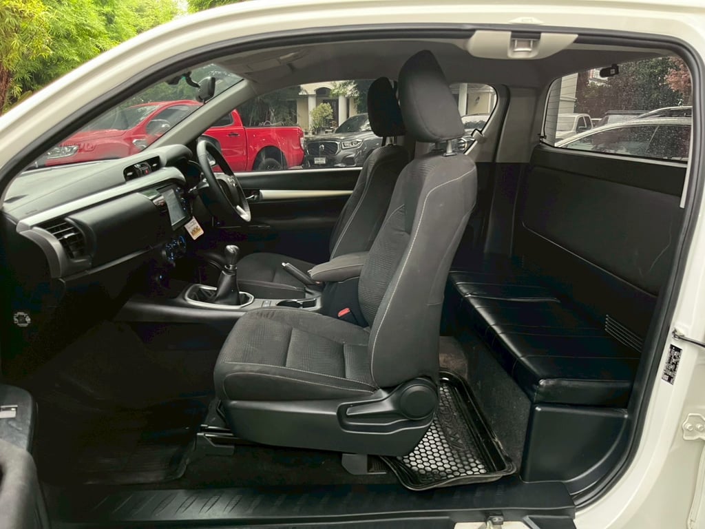 🚘 TOYOTA REVO SMARTCAB 2.4 MID Z-EDITION MT ปี 2023