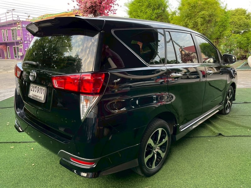 🚙💨 TOYOTA INNOVA CRYSTA 2.8 PREMIUM AUTO ปี 2022