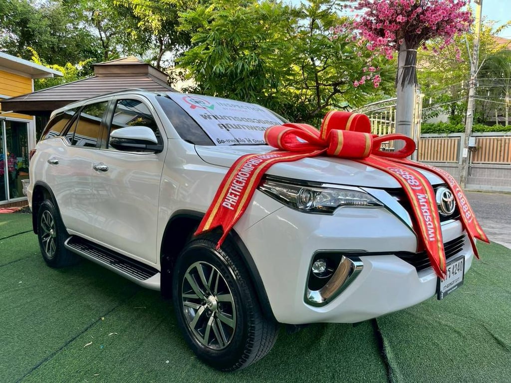 TOYOTA FORTUNER 2.4 V AUTO! ปี 2019! 👑 TOYOTA FORTUNER 2.4 V AUTO! ปี 2019! 👑