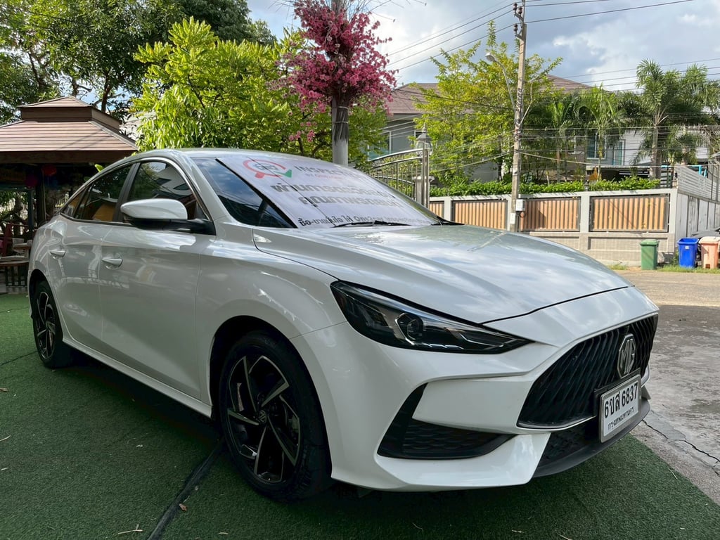 🚗 MG 5 1.5 D AUTO ปี 2024