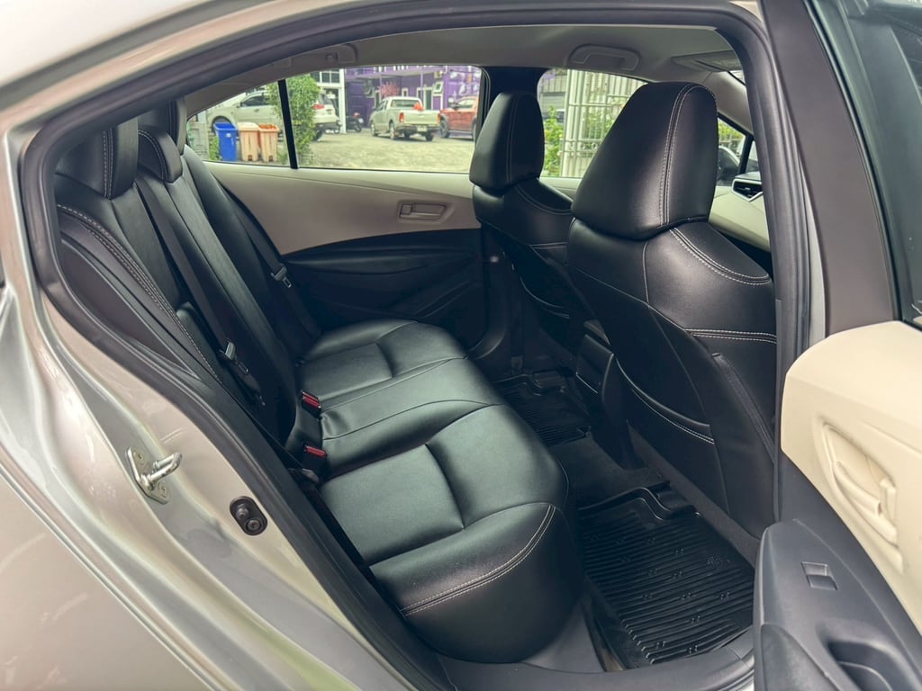 🚗 TOYOTA ALTIS TOP 1.6 J LIMO AUTO ปี 2019