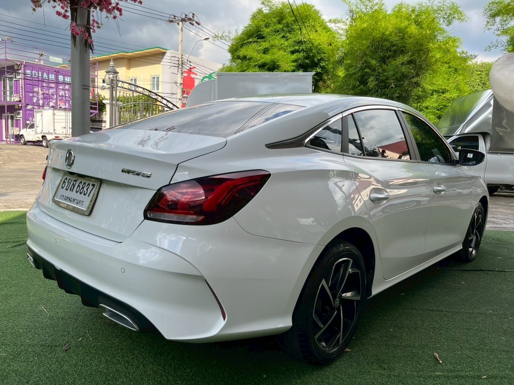 🚗 MG 5 1.5 D AUTO ปี 2024