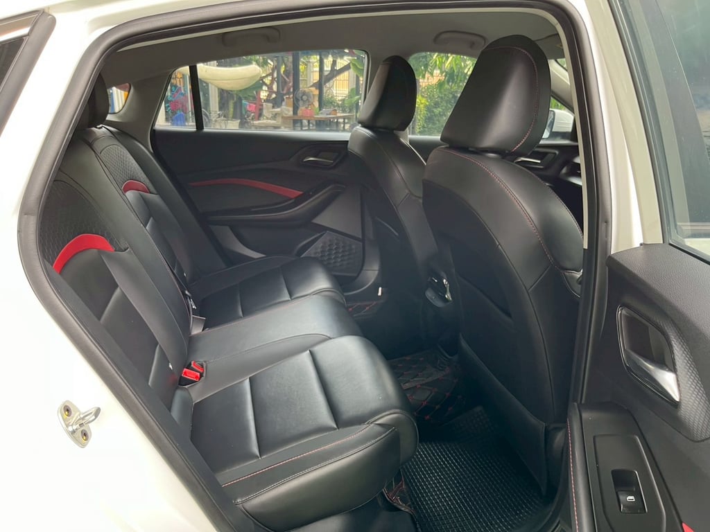 🚗 MG 5 1.5 D AUTO ปี 2024