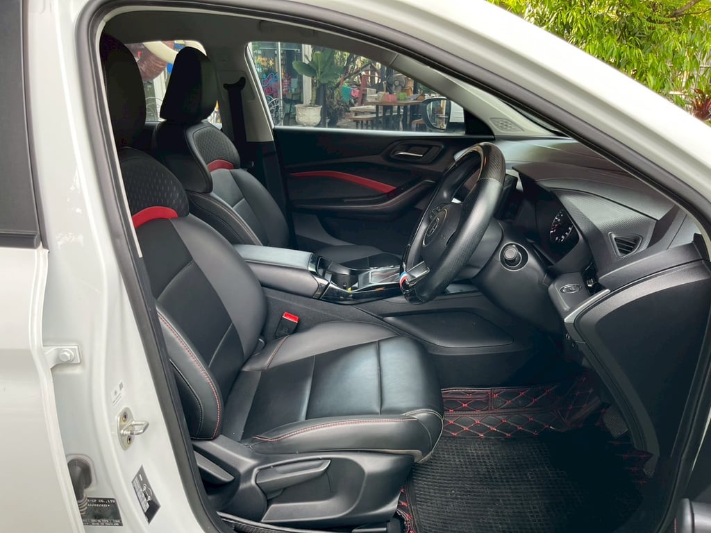 🚗 MG 5 1.5 D AUTO ปี 2024