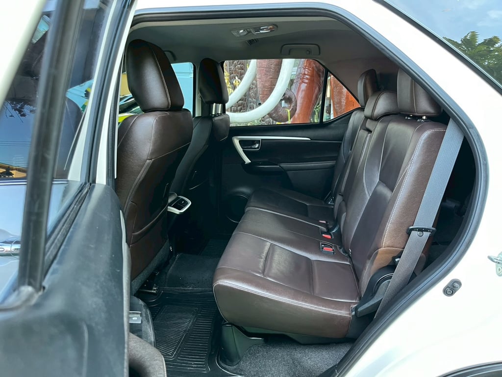 👑 TOYOTA FORTUNER 2.4 V AUTO! ปี 2019! 👑 👑 TOYOTA FORTUNER 2.4 V AUTO! ปี 2019! 👑