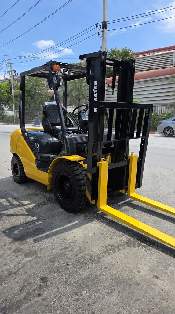 รถโฟล์คลิฟท์มือสอง KOMATSU FD30T-16