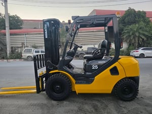 รถโฟล์คลิฟท์มือสอง KOMATSU FD25T-16 with Side Shift-Full Free Lift