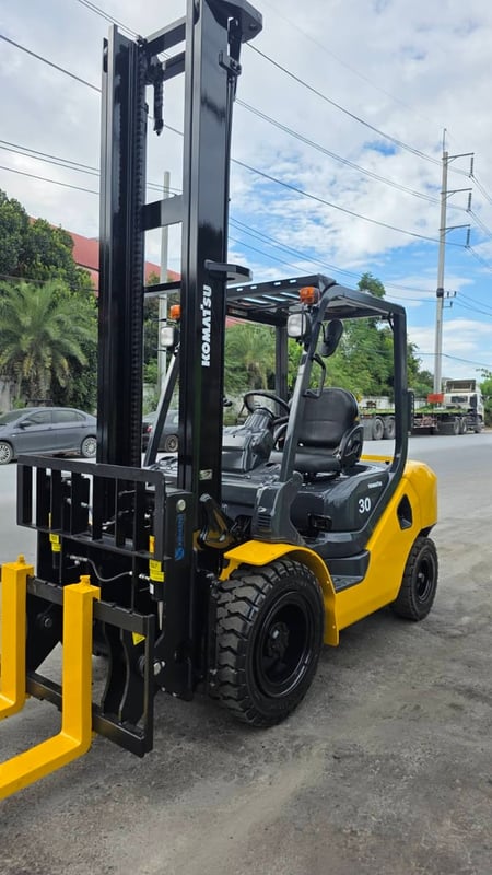 รถโฟล์คลิฟท์มือสอง KOMATSU FD30T-16