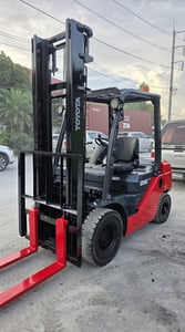 รถโฟล์คลิฟท์มือสอง TOYOTA 8FD25 รถโฟล์คลิฟท์มือสอง TOYOTA 8FD25