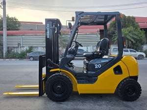 รถโฟล์คลิฟท์มือสอง KOMATSU FD20T-17 เสา 3 เมตร