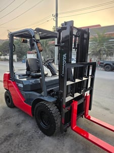 รถโฟล์คลิฟท์มือสอง TOYOTA 8FD25V30 AT - 12,xxx ชม.