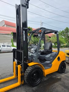 รถโฟล์คลิฟท์มือสอง KOMATSU FD30C-17 รถโฟล์คลิฟท์มือสอง KOMATSU FD30C-17