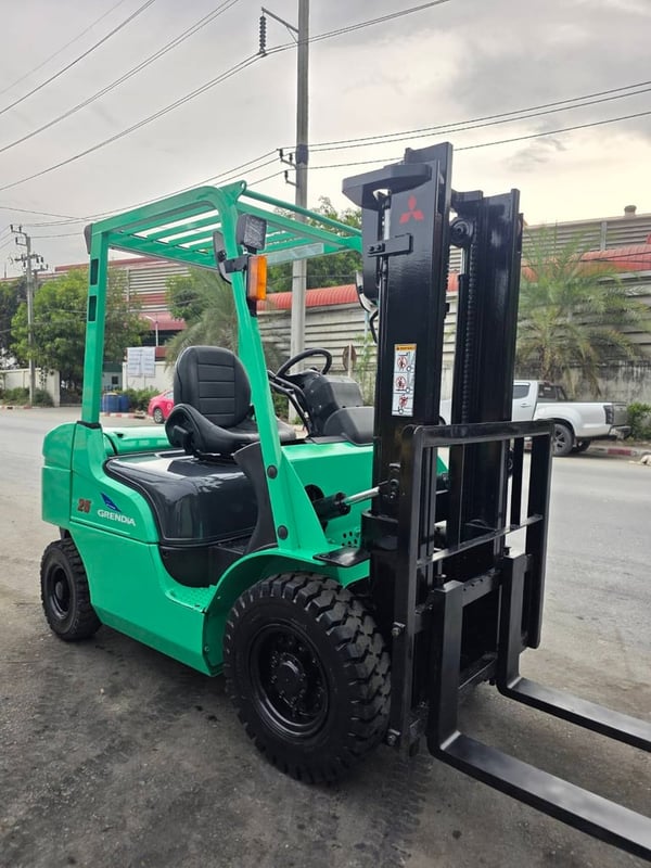 รถโฟล์คลิฟท์มือสอง MITSUBISHI GRENDIA FD25NT รถโฟล์คลิฟท์มือสอง MITSUBISHI GRENDIA FD25NT