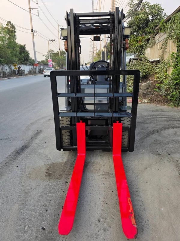 รถโฟล์คลิฟท์มือสอง TOYOTA 8FD25V30 AT - 12,xxx ชม.