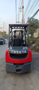 รถโฟล์คลิฟท์มือสอง TOYOTA 8FD30V30 MT รถโฟล์คลิฟท์มือสอง TOYOTA 8FD30V30 MT