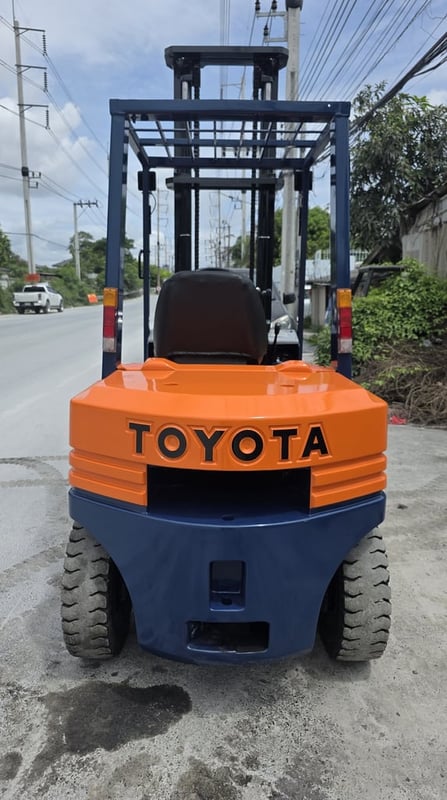 รถโฟล์คลิฟท์มือสอง TOYOTA 5FD28