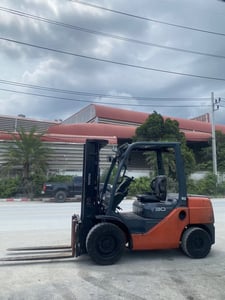 รถโฟล์คลิฟท์มือสอง TOYOTA 8FD30